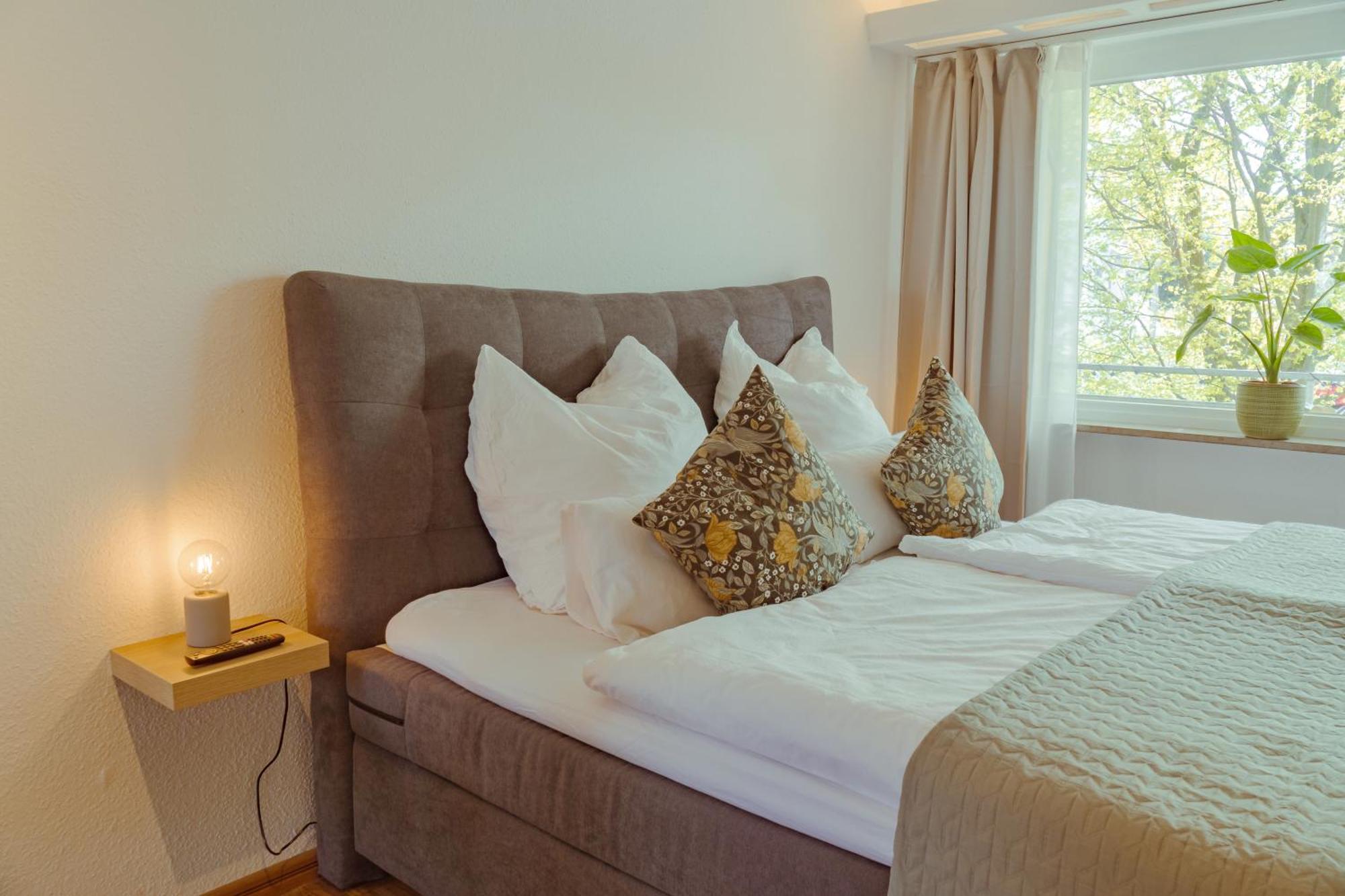 Studio Apartment Mit Parkplatz Oberesslingen Kültér fotó